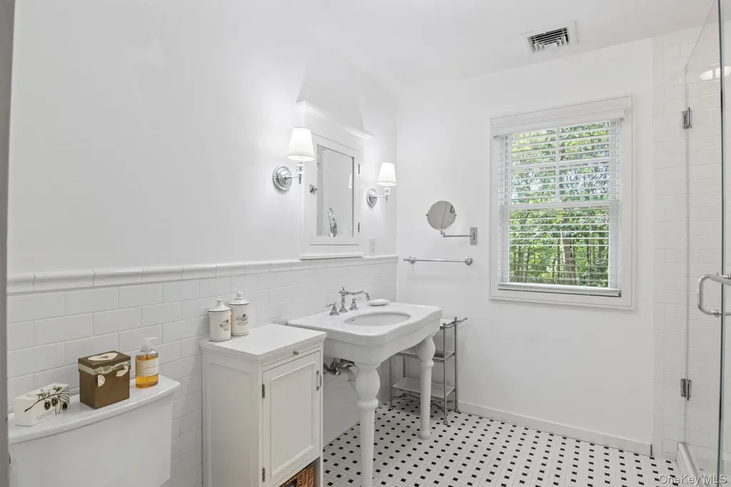 15 Intervale Road Setauket NY 11733