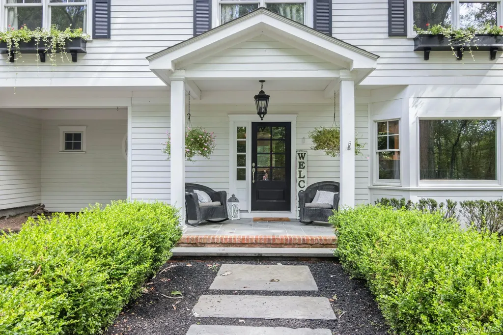 15 Intervale Road Setauket NY 11733
