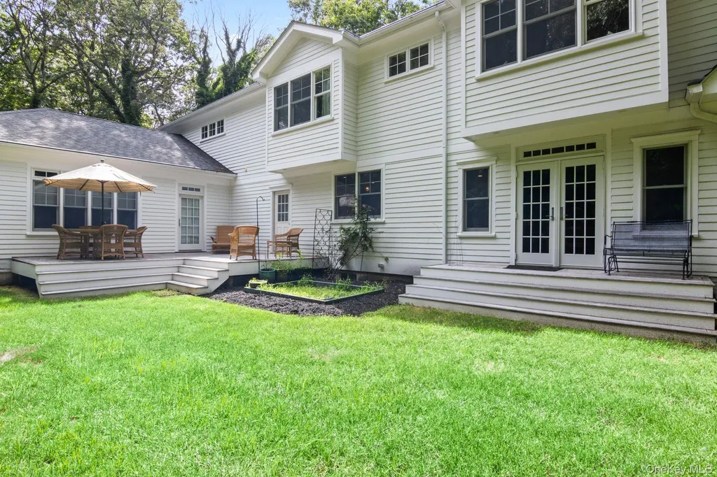 15 Intervale Road Setauket NY 11733