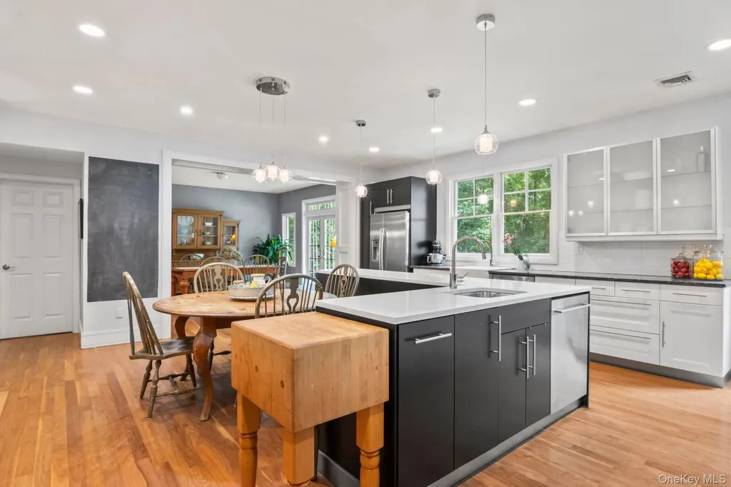 15 Intervale Road Setauket NY 11733