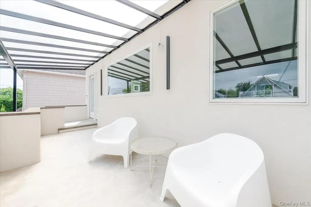 2105 Bay Boulevard Atlantic Beach NY 11509