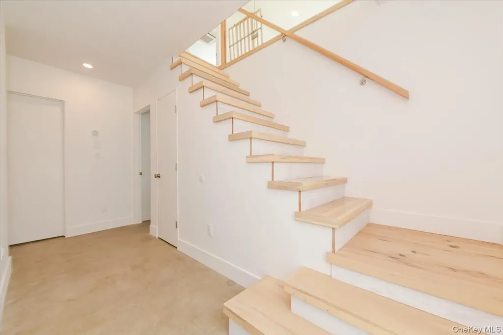 2105 Bay Boulevard Atlantic Beach NY 11509