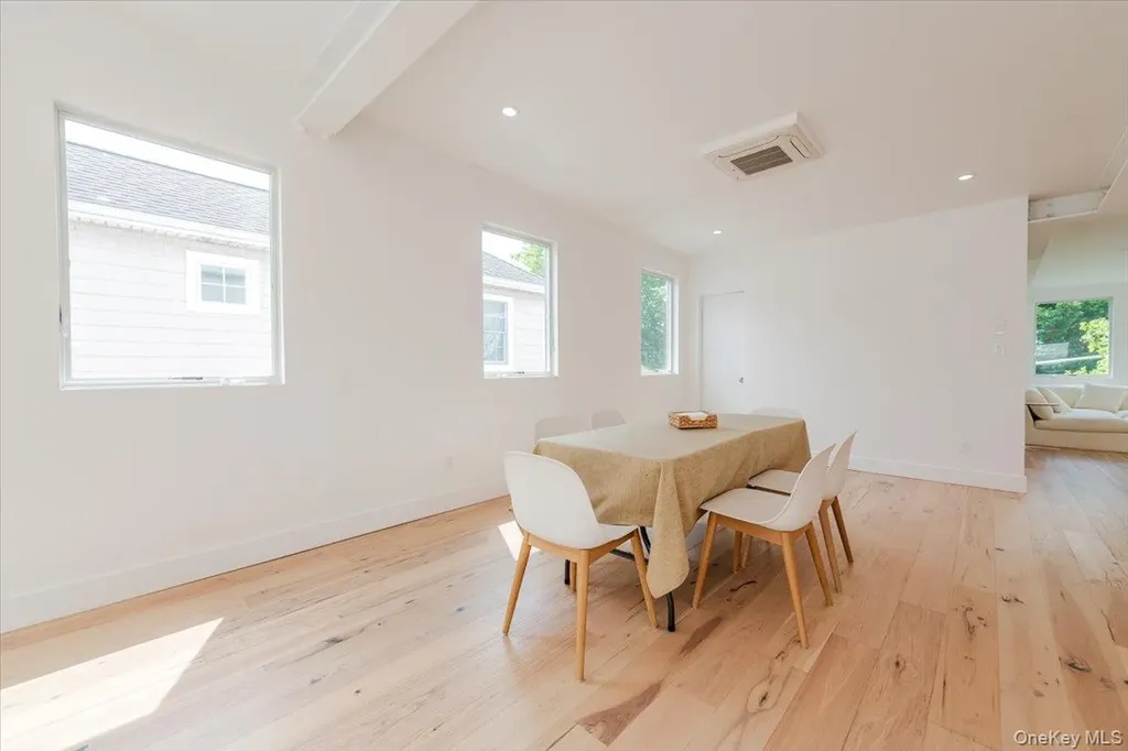 2105 Bay Boulevard Atlantic Beach NY 11509