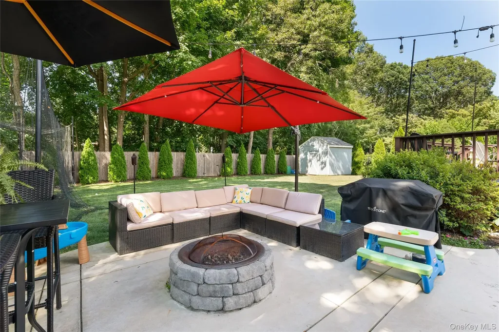 55 Robinson Street Shoreham NY 11786