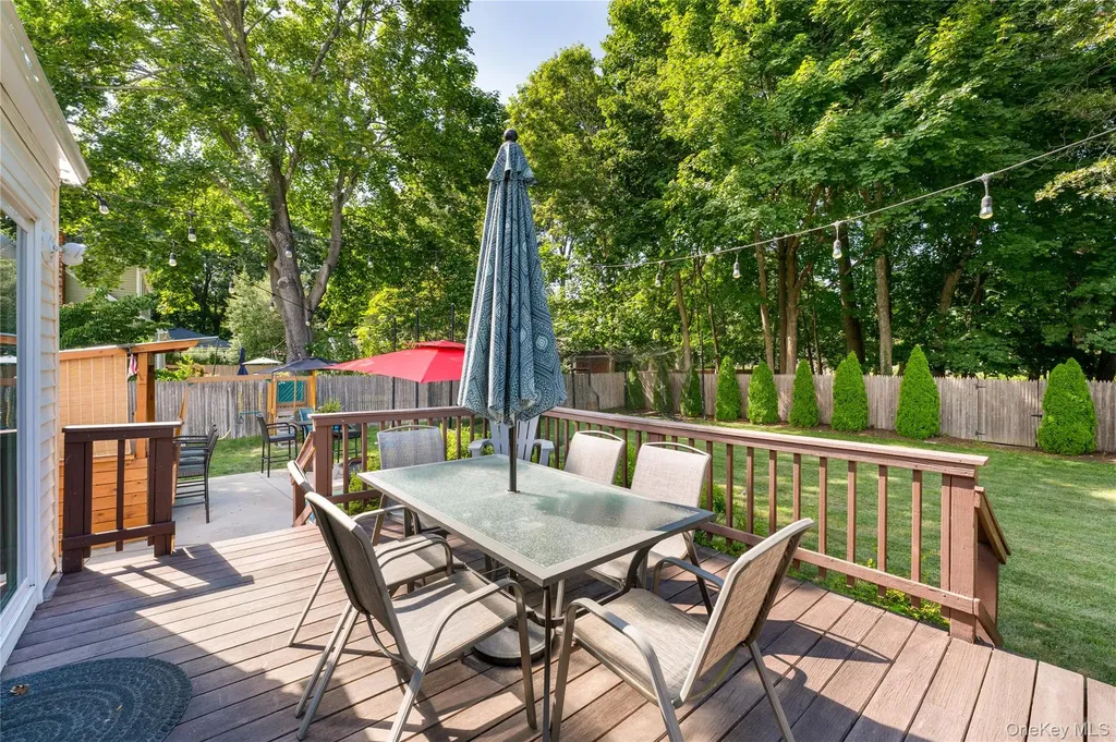 55 Robinson Street Shoreham NY 11786