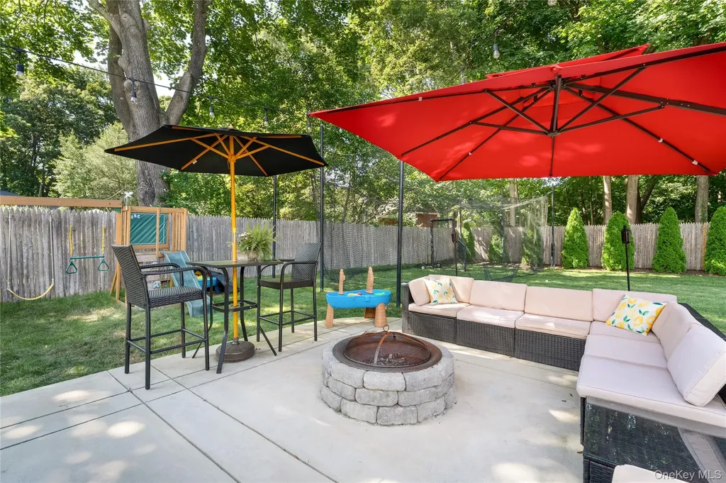 55 Robinson Street Shoreham NY 11786