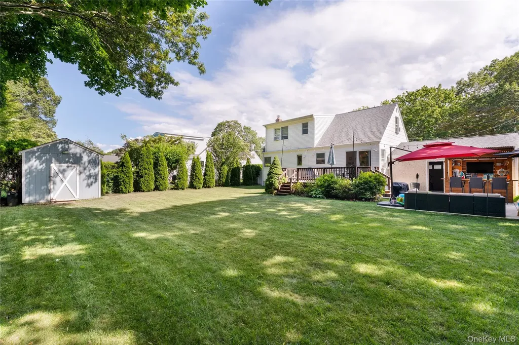 55 Robinson Street Shoreham NY 11786