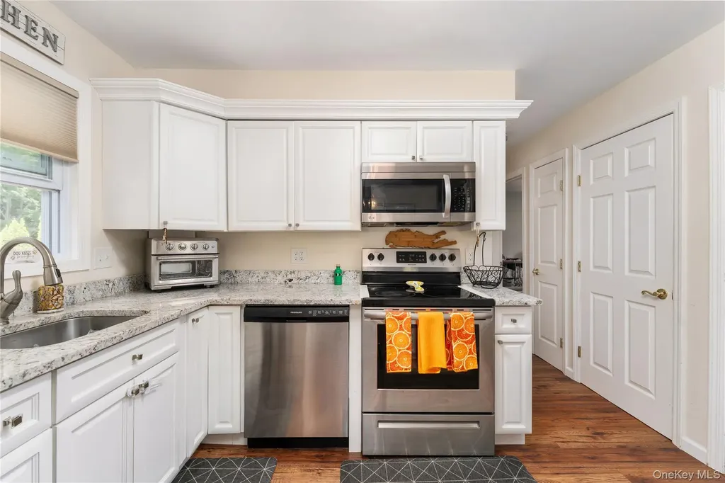 55 Robinson Street Shoreham NY 11786
