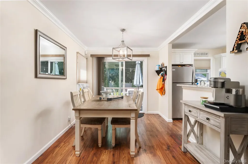 55 Robinson Street Shoreham NY 11786