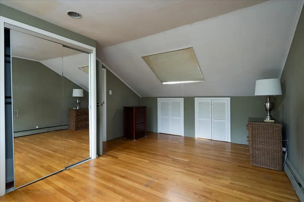 10 Seneca Drive Massapequa NY 11758