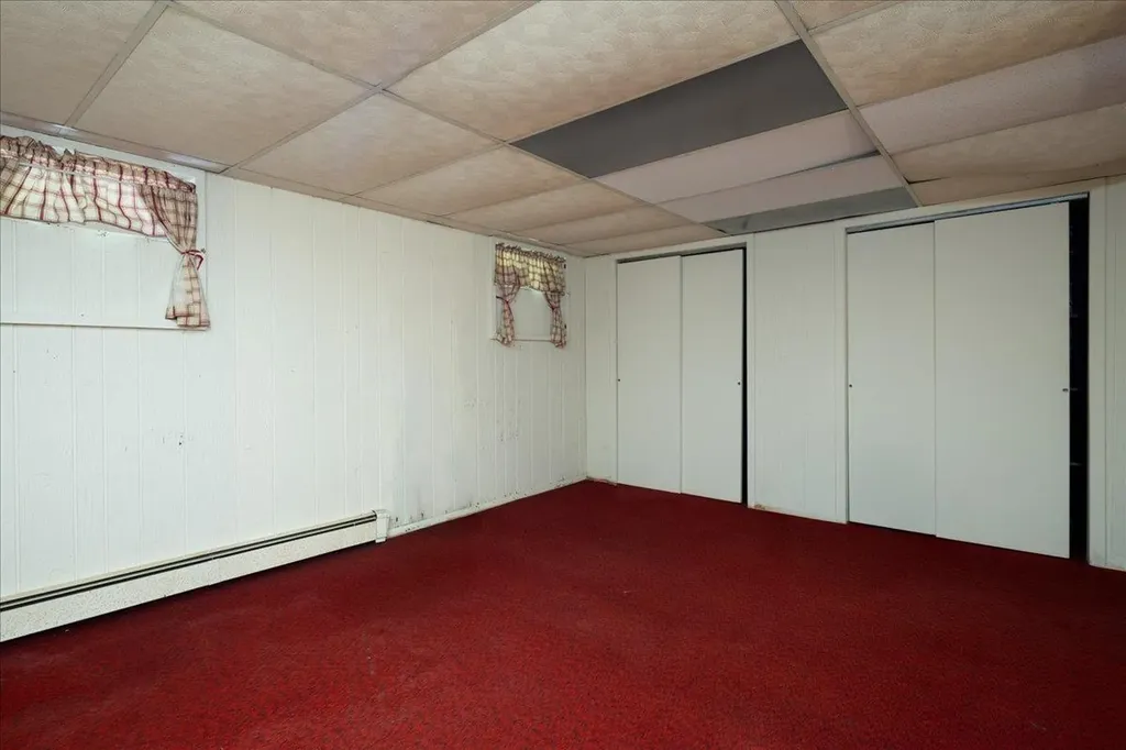10 Seneca Drive Massapequa NY 11758