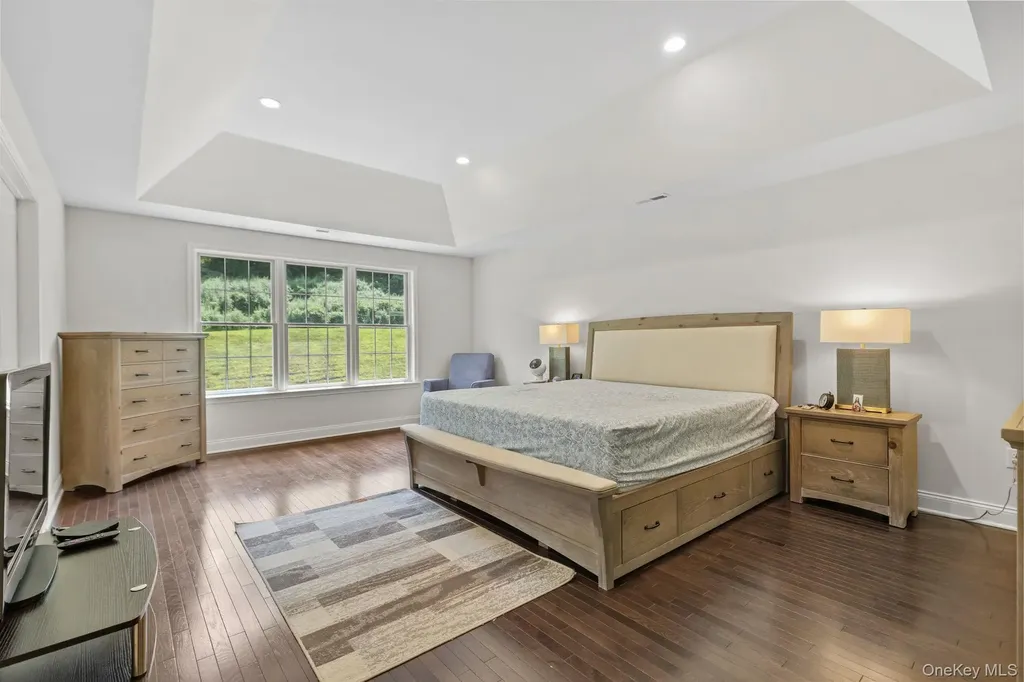 19 Dennis Lane Pleasantville NY 10570
