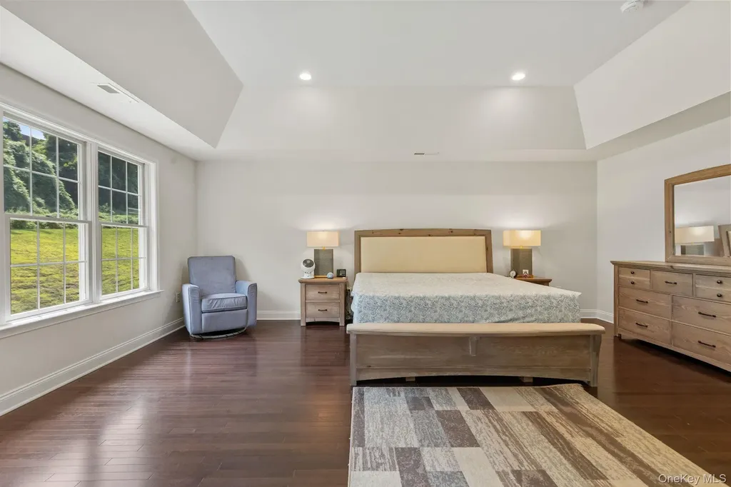 19 Dennis Lane Pleasantville NY 10570