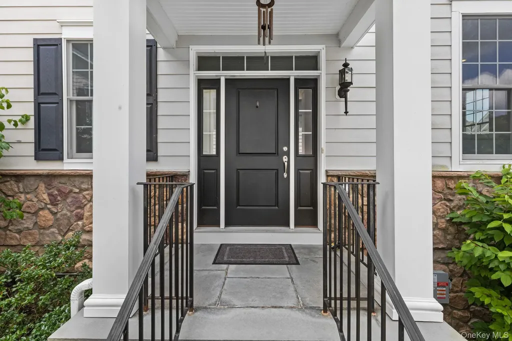 19 Dennis Lane Pleasantville NY 10570