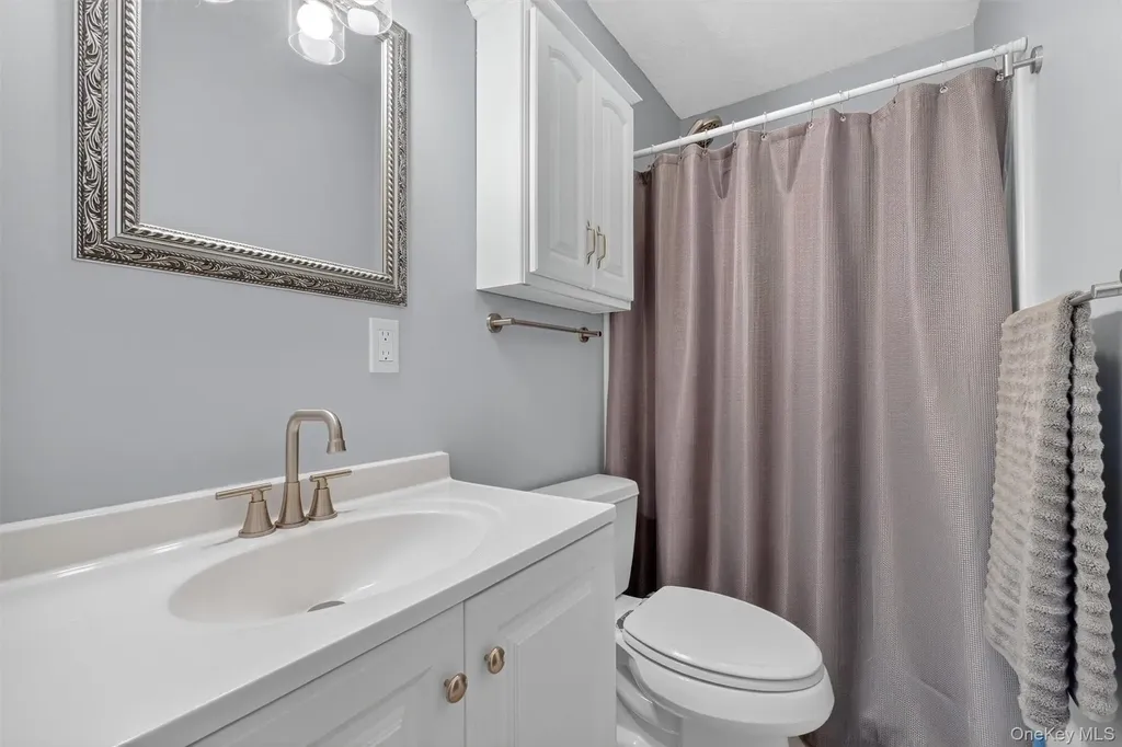 33 Aspen Court Fishkill NY 12524