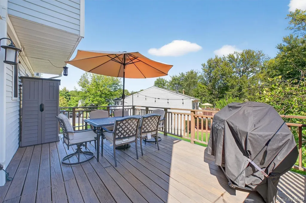 33 Aspen Court Fishkill NY 12524