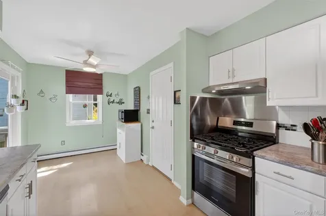 33 Aspen Court Fishkill NY 12524