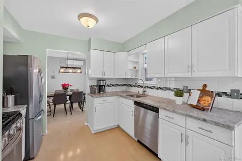 33 Aspen Court Fishkill NY 12524