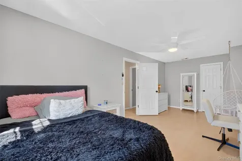 33 Aspen Court Fishkill NY 12524