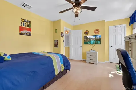 33 Aspen Court Fishkill NY 12524