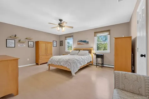 33 Aspen Court Fishkill NY 12524