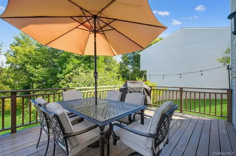 33 Aspen Court Fishkill NY 12524