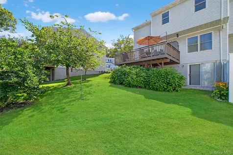 33 Aspen Court Fishkill NY 12524