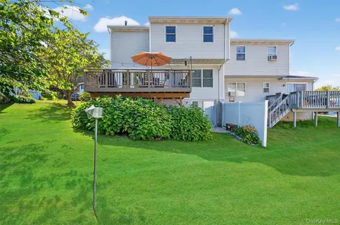 33 Aspen Court Fishkill NY 12524