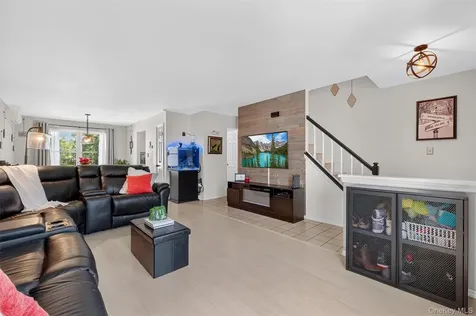 33 Aspen Court Fishkill NY 12524