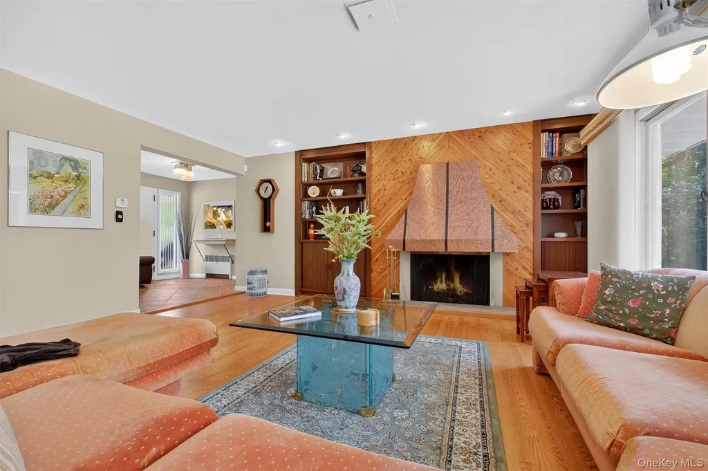 18 Wellesley Place Fishkill NY 12524