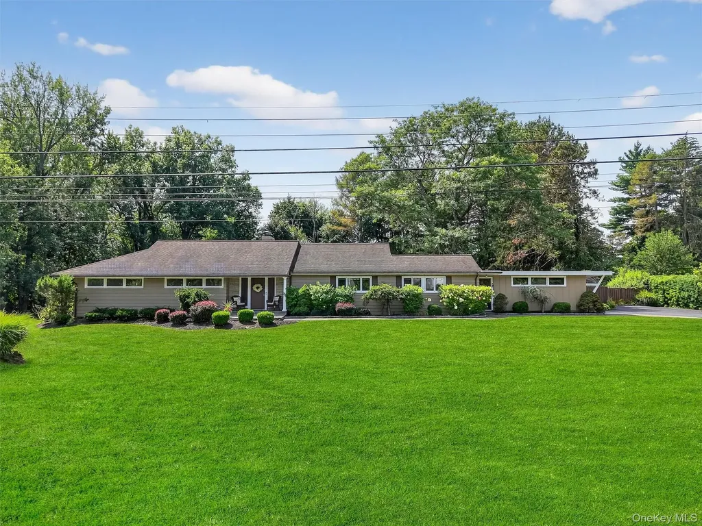 18 Wellesley Place Fishkill NY 12524