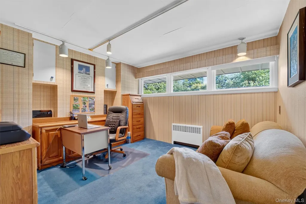 18 Wellesley Place Fishkill NY 12524