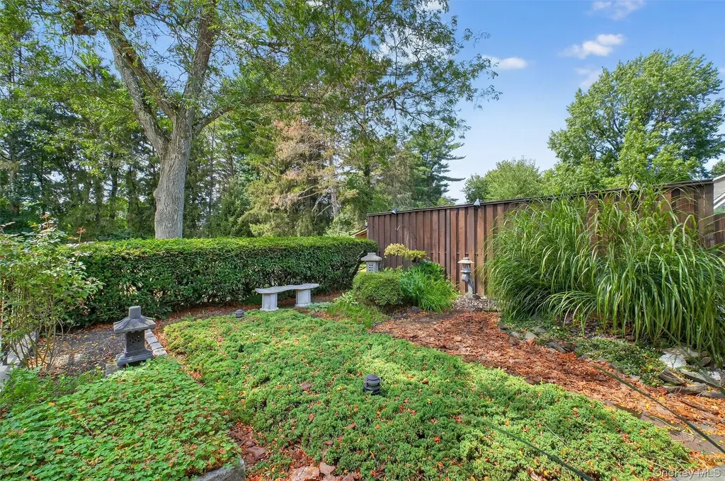 18 Wellesley Place Fishkill NY 12524