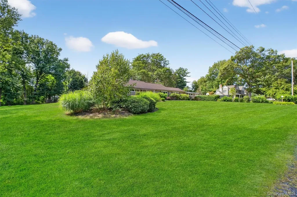 18 Wellesley Place Fishkill NY 12524