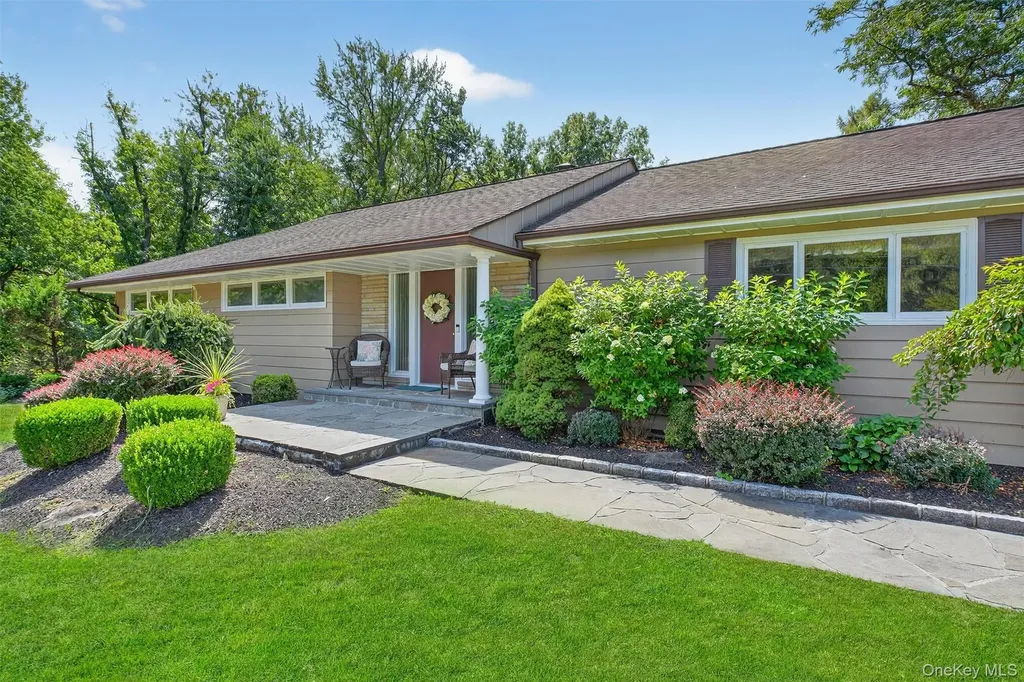 18 Wellesley Place Fishkill NY 12524