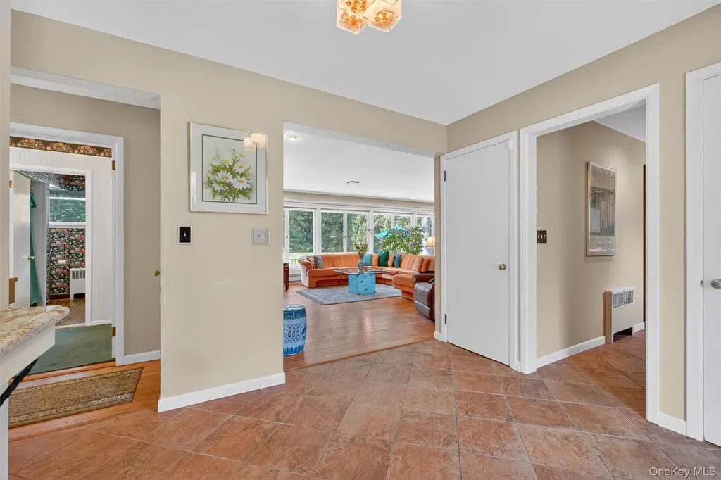 18 Wellesley Place Fishkill NY 12524