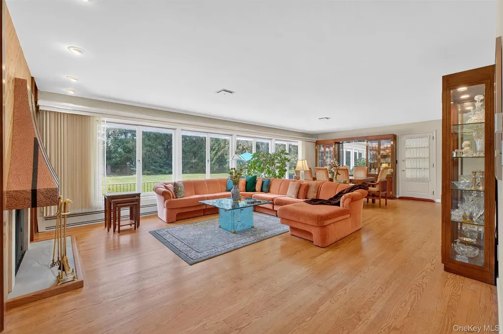 18 Wellesley Place Fishkill NY 12524