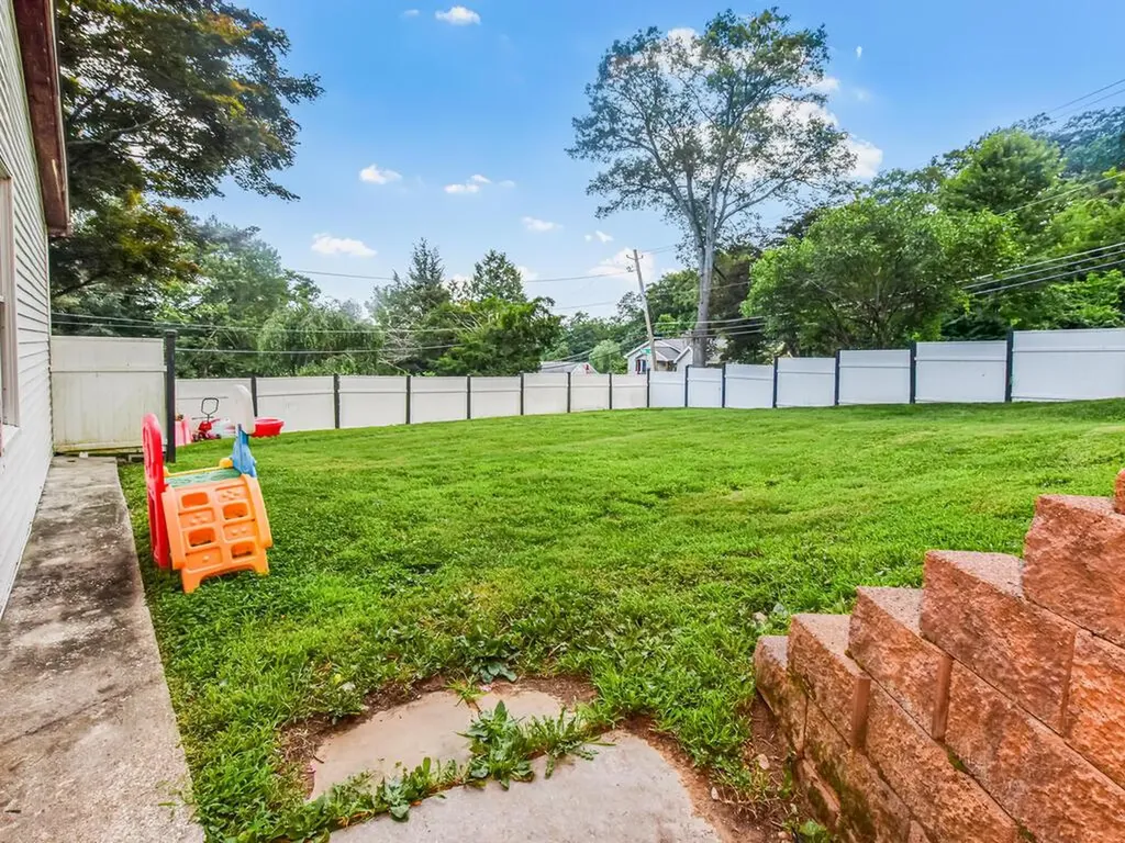 31 Warren Drive Patterson NY 12563
