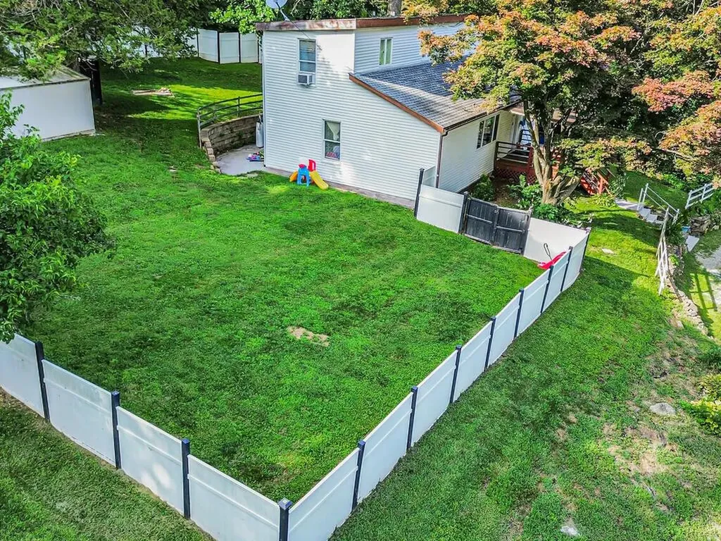 31 Warren Drive Patterson NY 12563