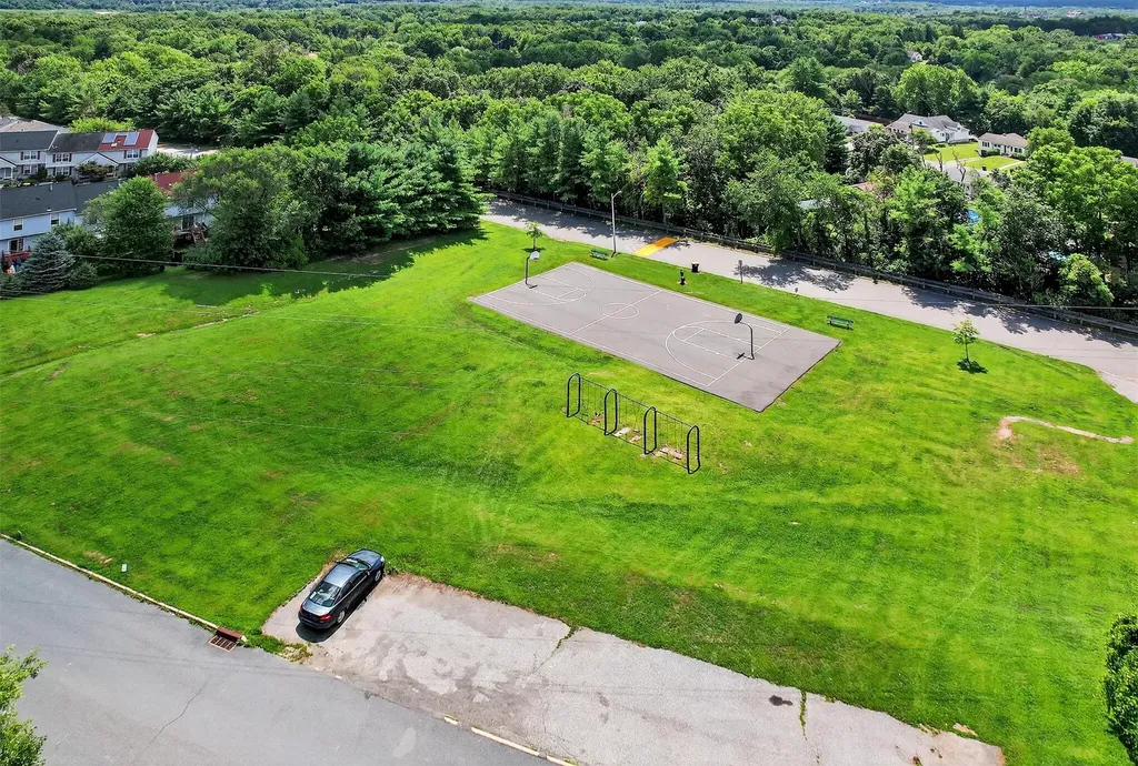 131 Evan Road Warwick NY 10990