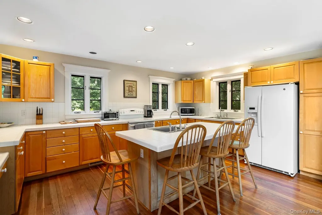 2 Old Hollow Lane East Hampton NY 11937
