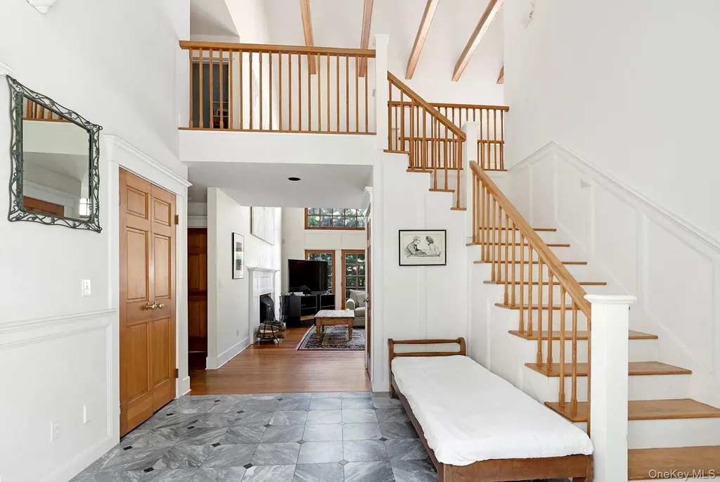 2 Old Hollow Lane East Hampton NY 11937