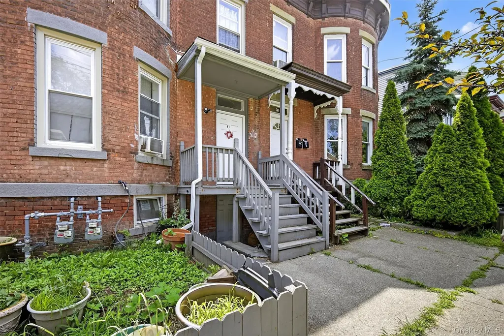91 Carson Avenue Newburgh NY 12550