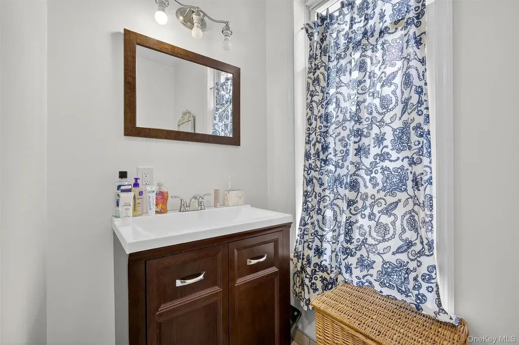 91 Carson Avenue Newburgh NY 12550