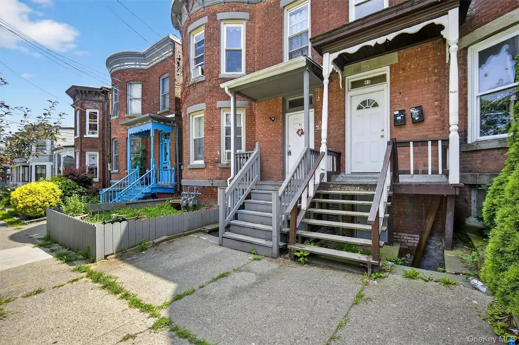 91 Carson Avenue Newburgh NY 12550