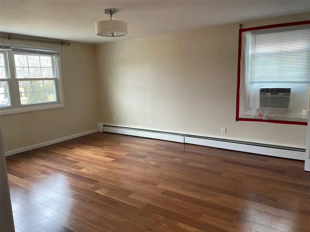 8 Mosshill Place Stony Brook NY 11790