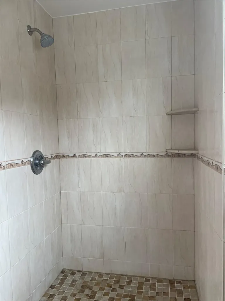 8 Mosshill Place Stony Brook NY 11790