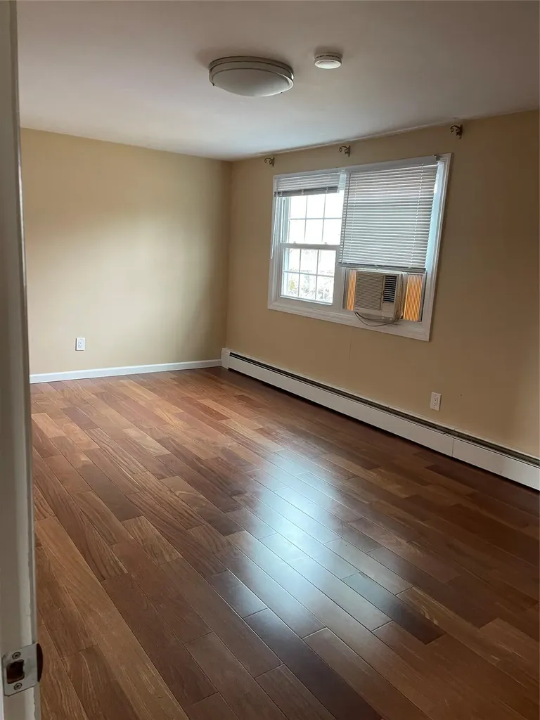 8 Mosshill Place Stony Brook NY 11790