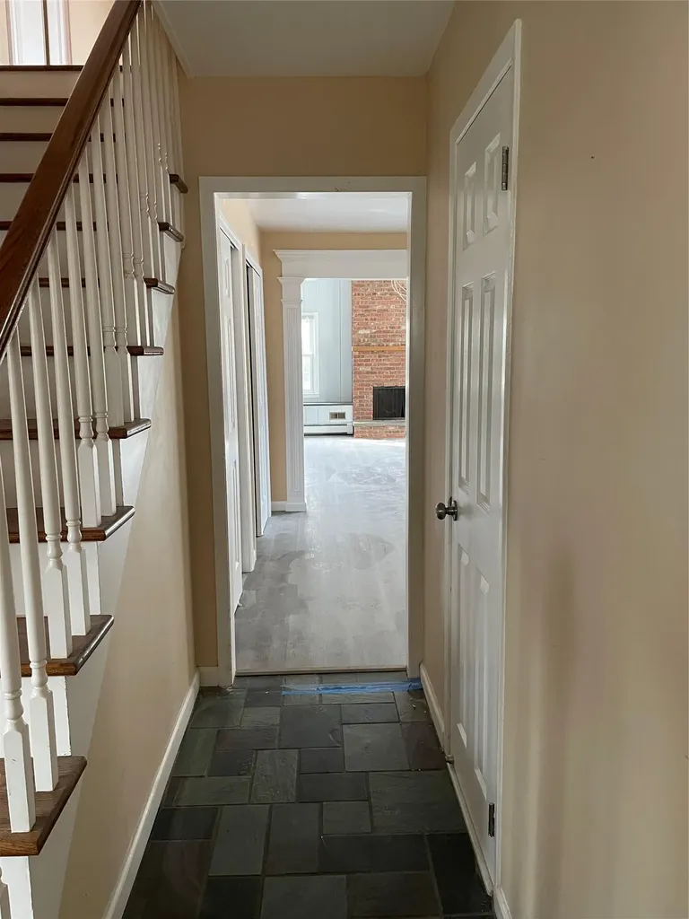 8 Mosshill Place Stony Brook NY 11790