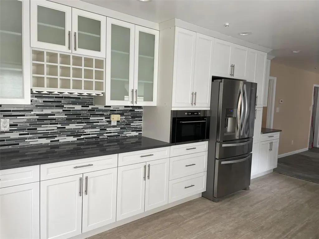 8 Mosshill Place Stony Brook NY 11790